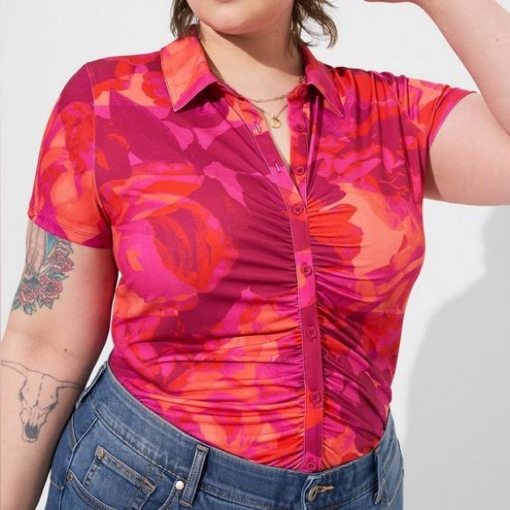 Torrid Pink Red Abstract Floral Ruched Front Button Down Short Sleeve Top 3X